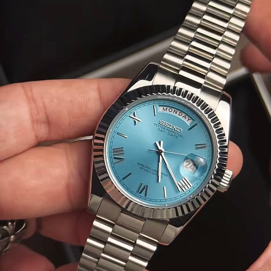 DATEIKO | SKY BLUE ROMAN