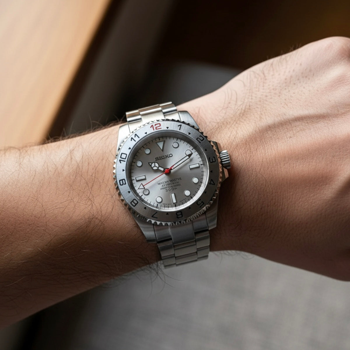 YACHTIKO | SILVER SURFER