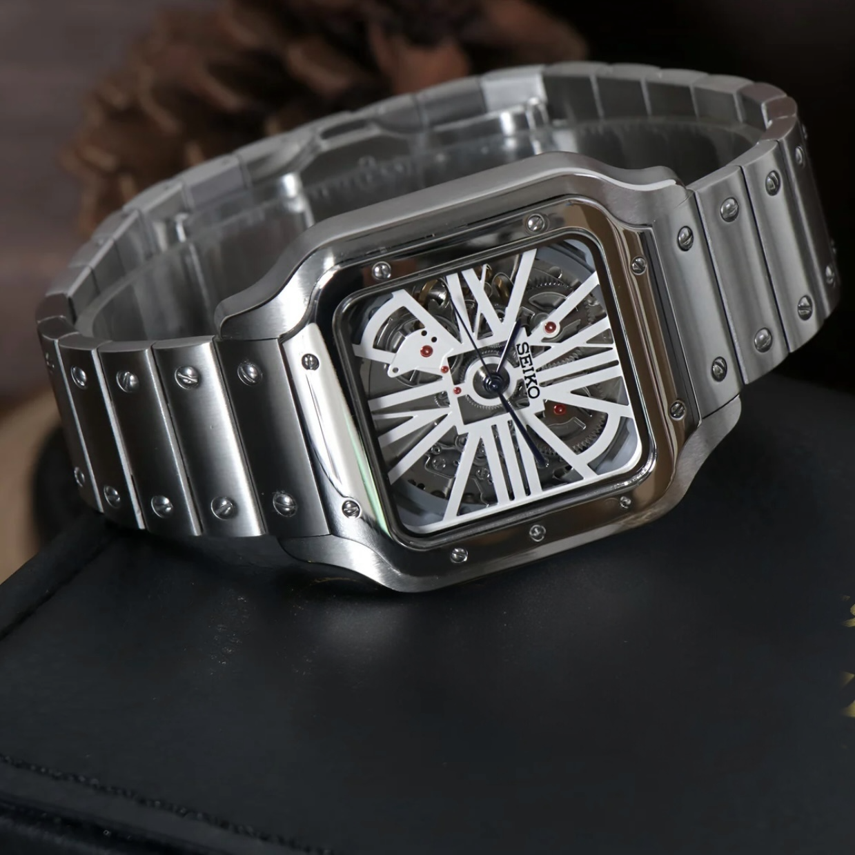 SEITOS | WHITE SKELETON