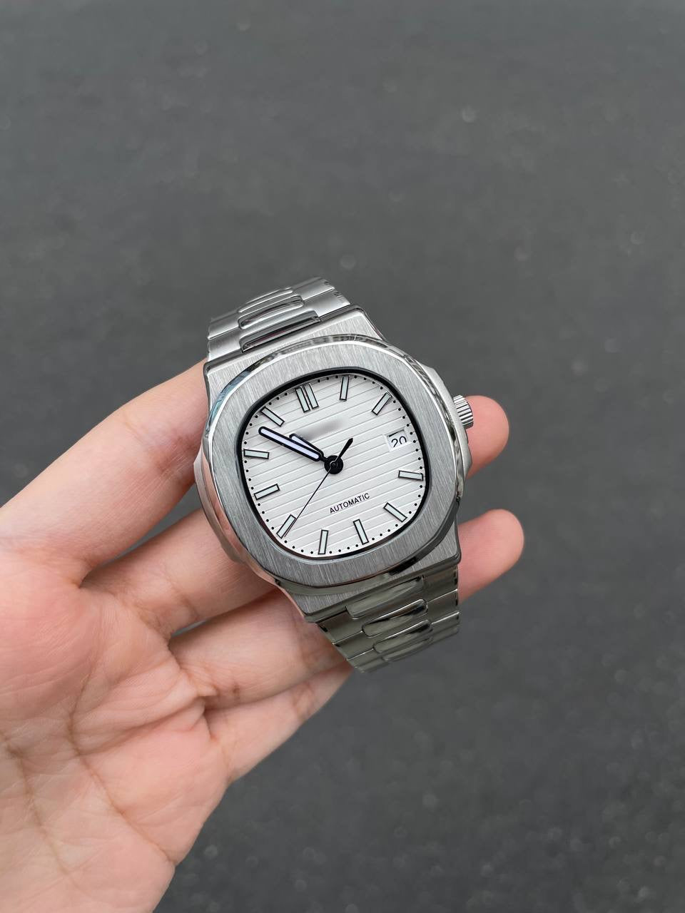 NAUTIKO (WHITE)