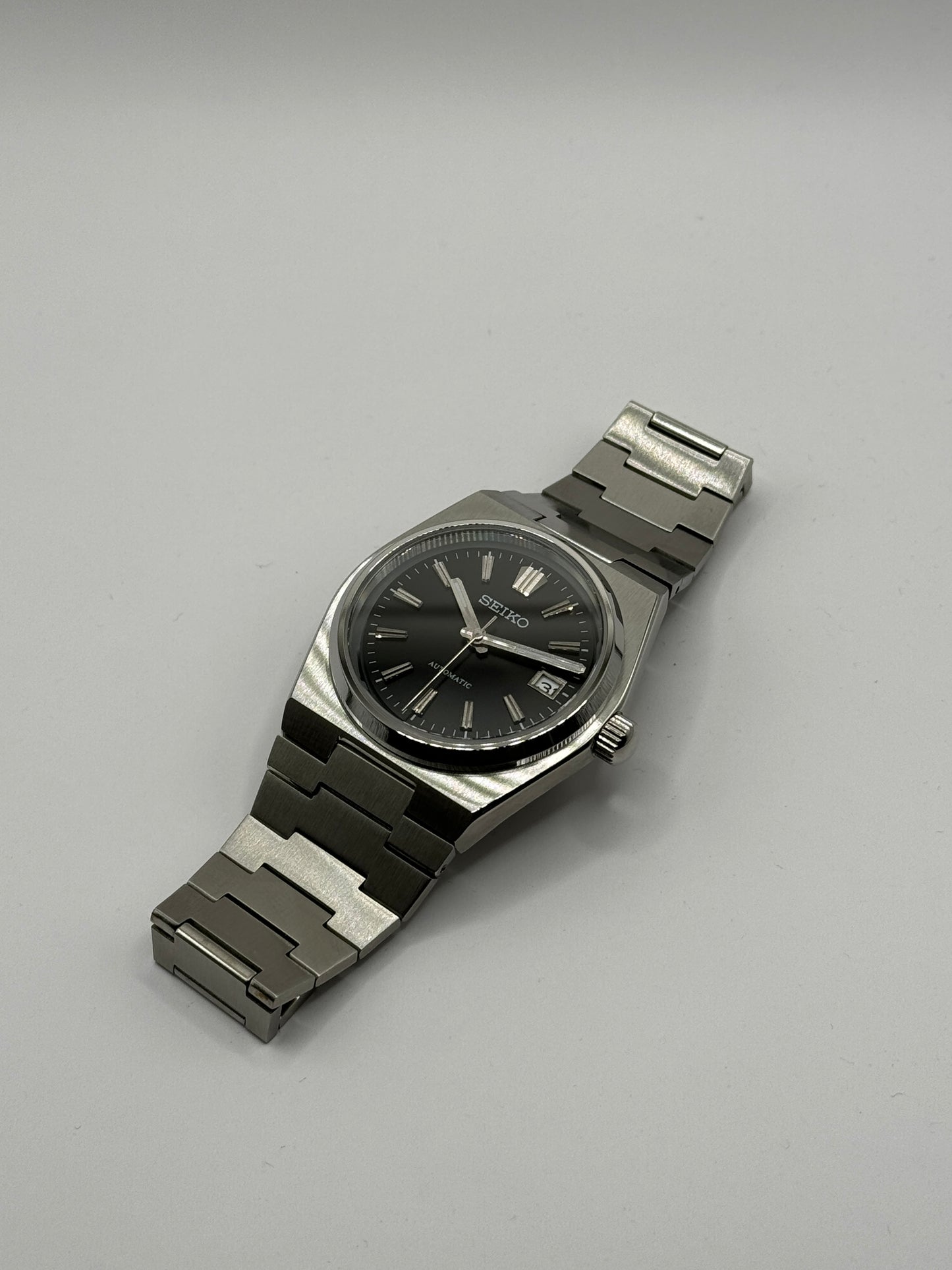 PRXEIKO (SMOOTH BLACK)