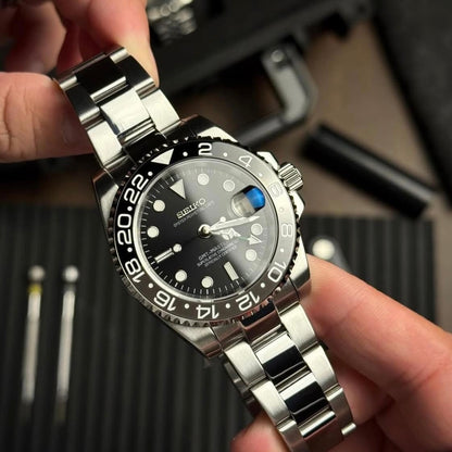 GMTEIKO | BRUCE WAYNE