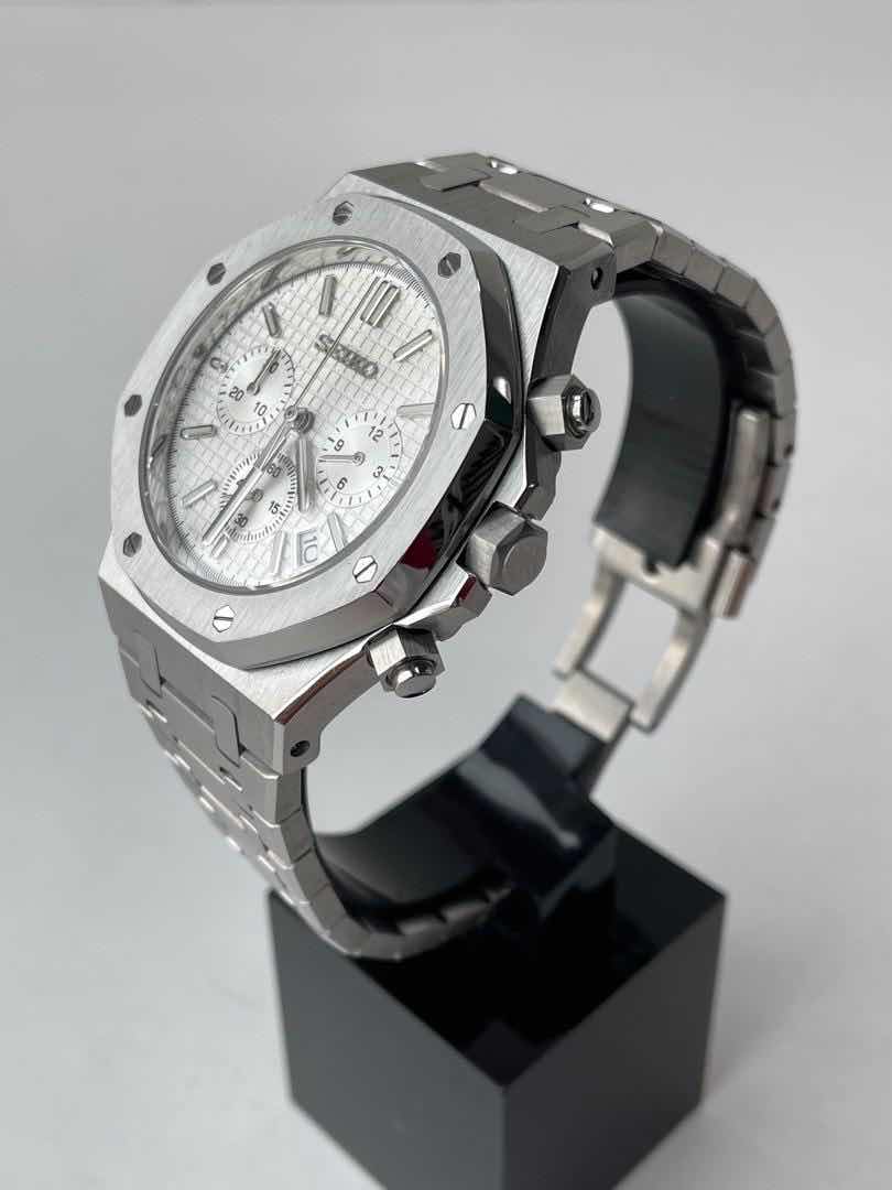 SEIOAK (WHITE CHRONO V2)